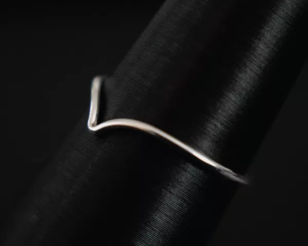 V Ring 925 sterling Silver