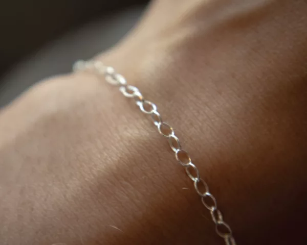 thin rollo chain bracelet