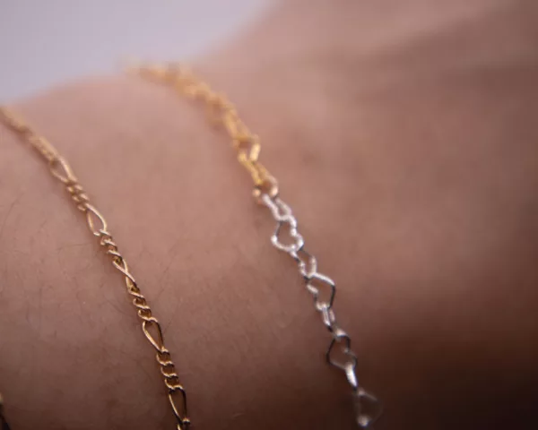 Dual tone heart bracelet