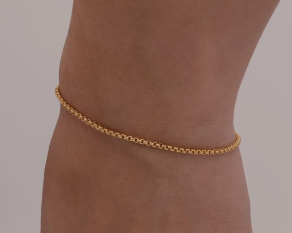 Venetian box chain bracelet