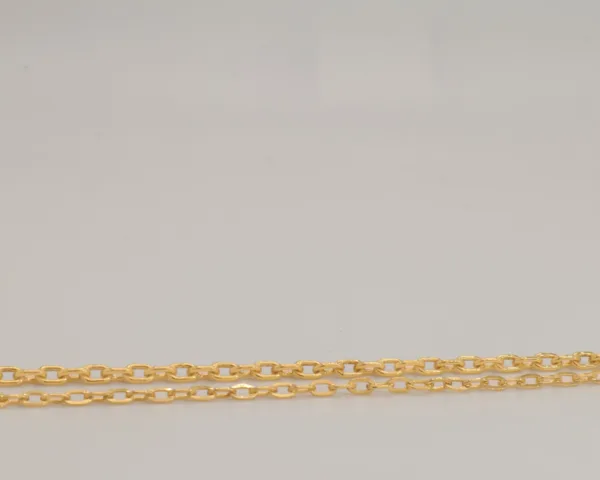 Short paperclip chain bracelet
