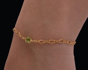 14K gold filled Infinity chain - Genuine Peridot Birthstone Bracelet